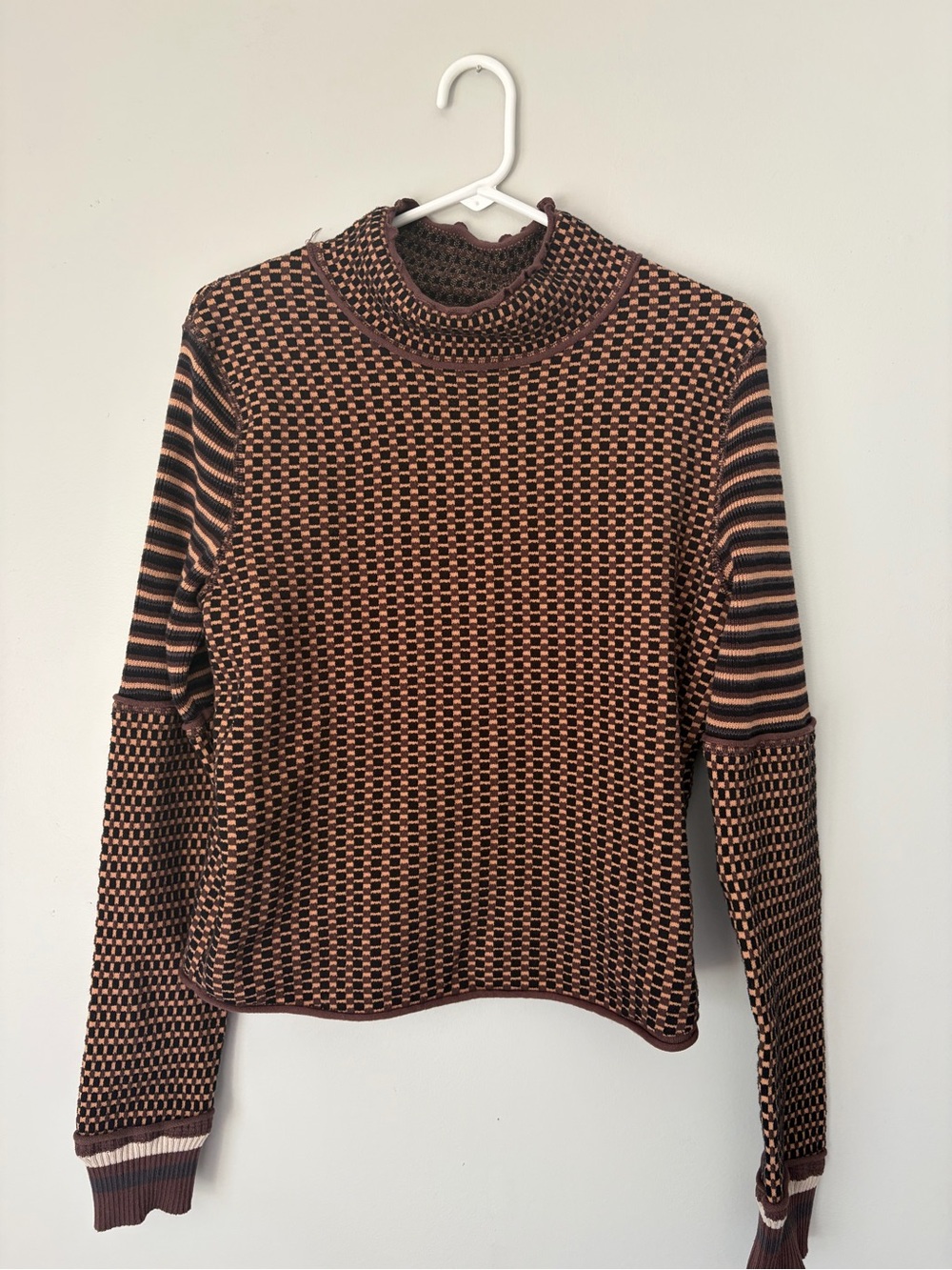 We the Free Gamer Cuff Turtleneck Mixed-Pattern Ribbed Sweater in Brown Size L - Picture 2 of 5